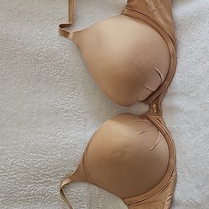 Victoria's Secret Fabulous Plunge Bra